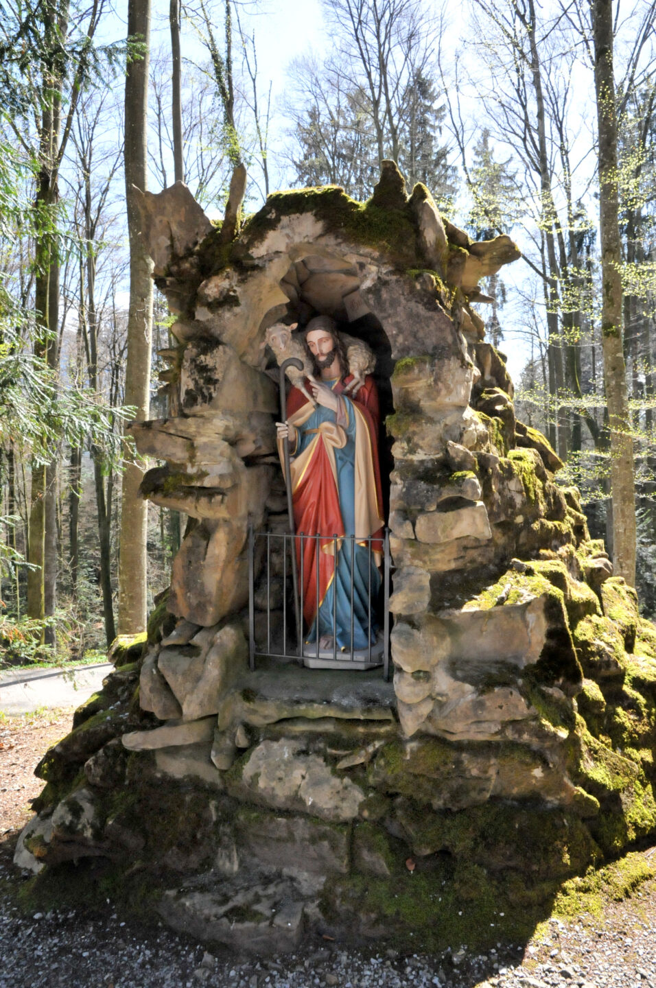 Die Gut-Hirt-Grotte beim Wallfahrtsortes Maria Bildstein in Benken SG.