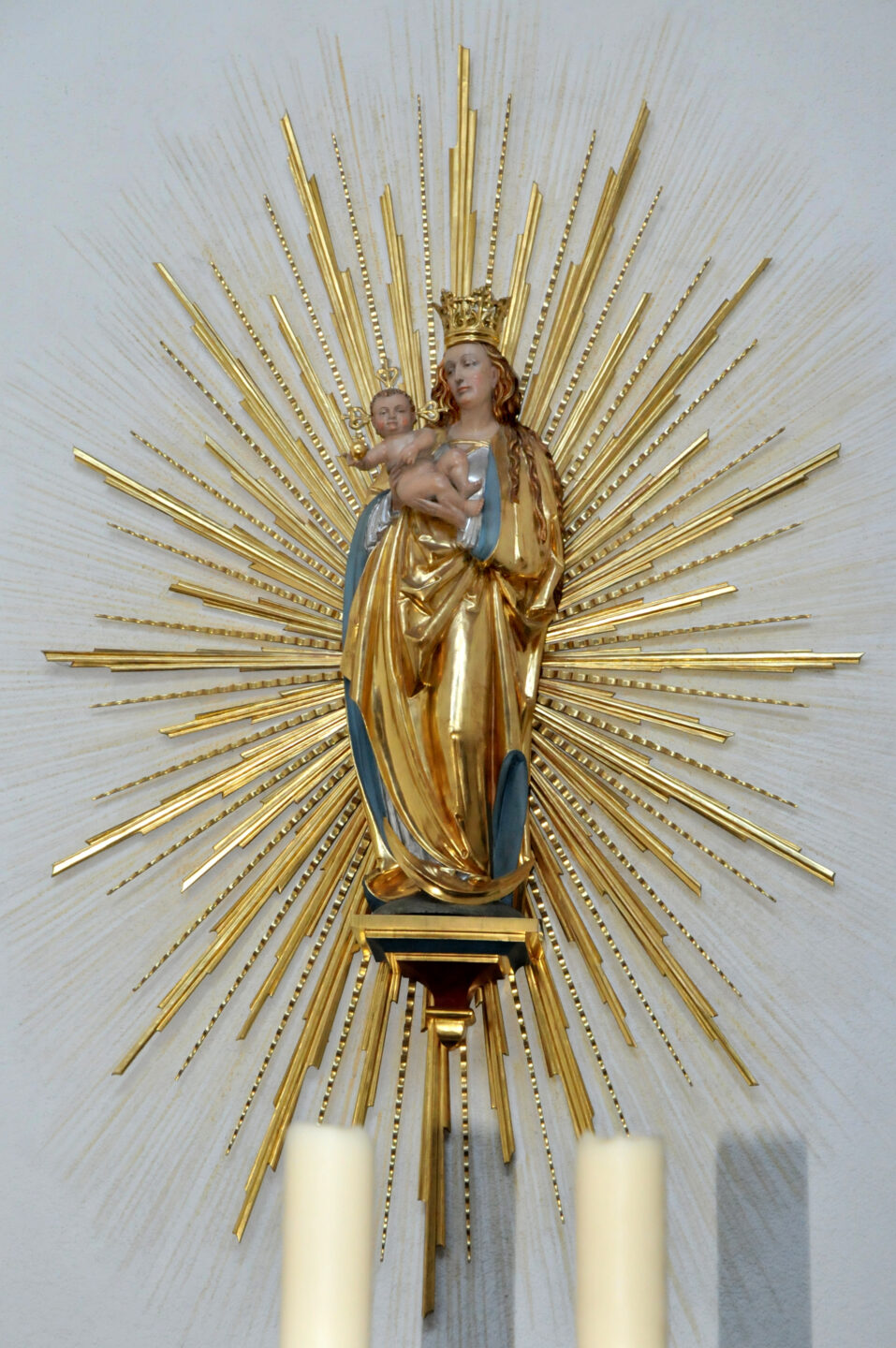 Die Madonna im Strahlenkranz: Gnadenbild des Wallfahrtsortes Maria Bildstein.