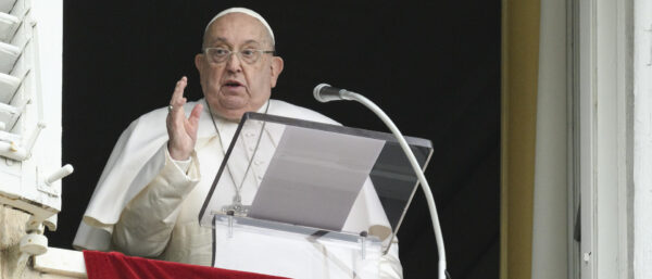 Papst Franziskus beim Angelus-Gebet am 19. Januar 2025 im Vatikan. |
