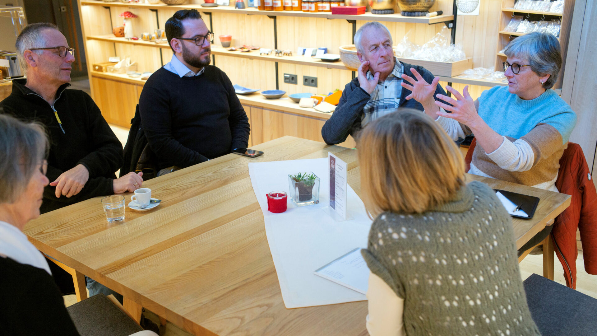 Gruppendiskussionen uber den Raum für Kreativität in Pfarreiseelsorge