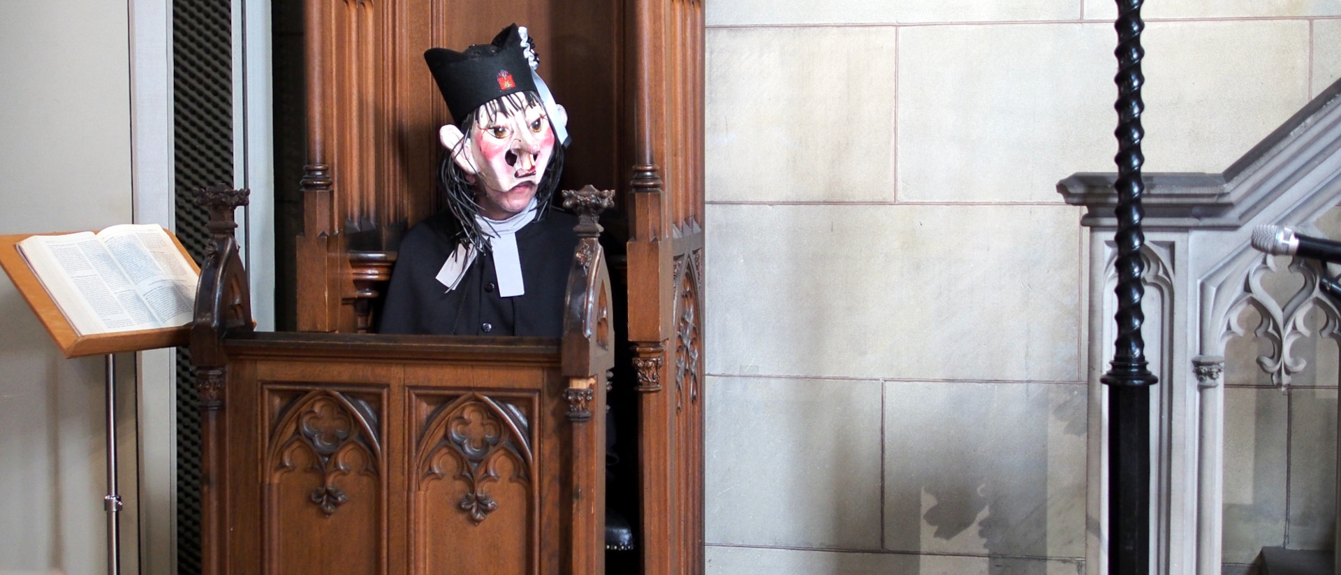 Der Schyynhailig in einem Fasnachtsgottesdienst in der Elisabethenkirche Basel, 2017