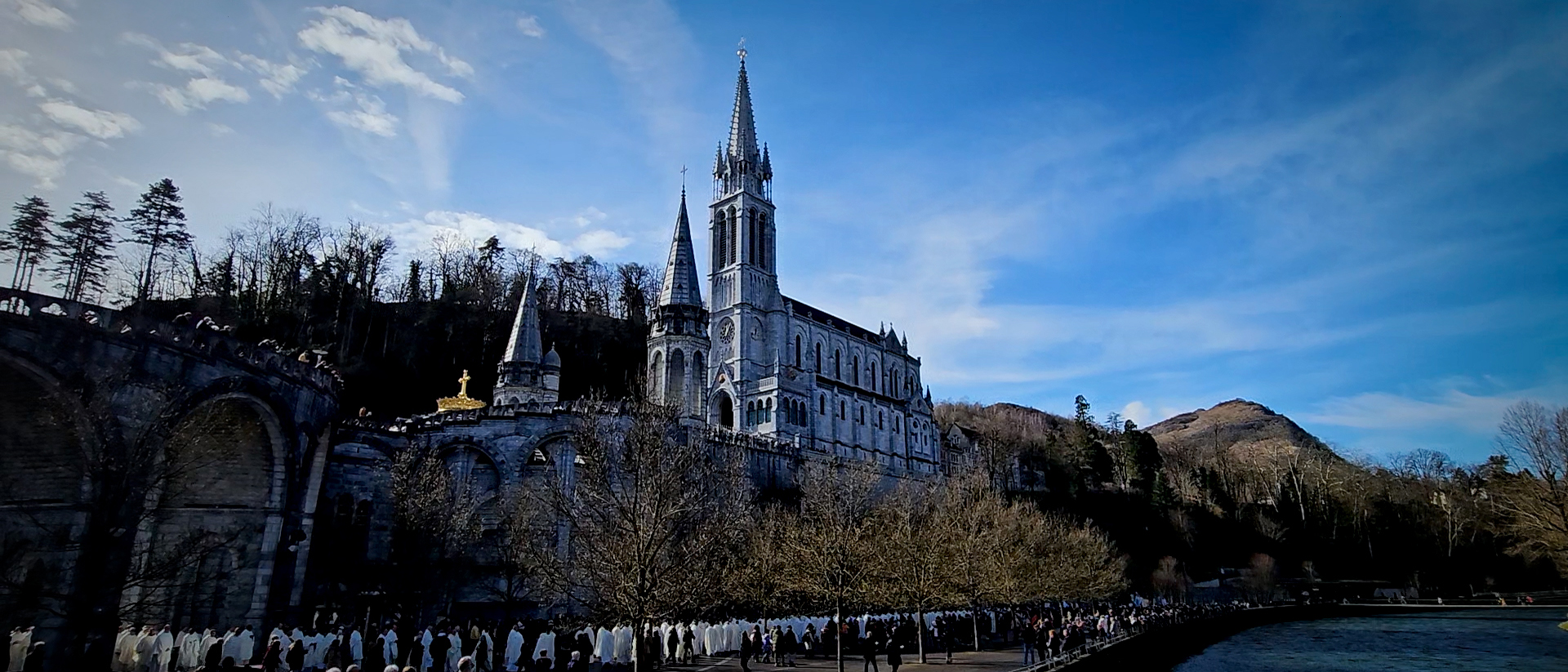 Wallfahrtsort Lourdes im Südwesten von Frankreich.