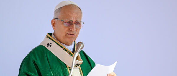 Papst Leo XIV. bei einem Gottesdienst im August 2025 in Rom. | Vatican Media/Romano Siciliani/KNA