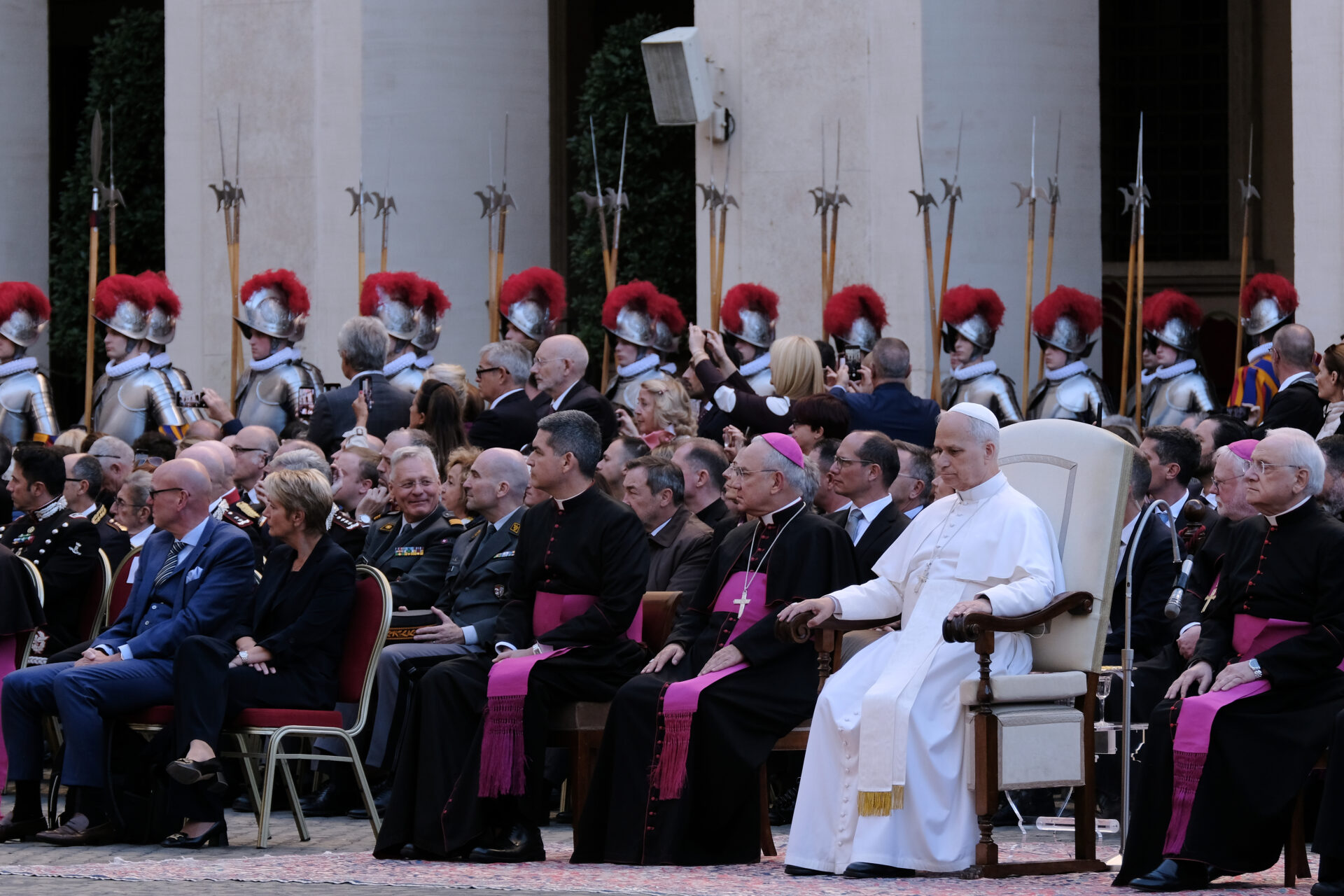 Vereidigung der Schweizergarde in Rom am 4.10.2025 in Anwesenheit von Papst Leo XIV.