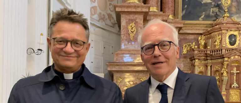 Der Basler Bischof Felix Gmür und Professor Adrian Loretan. | Francesco Papagni