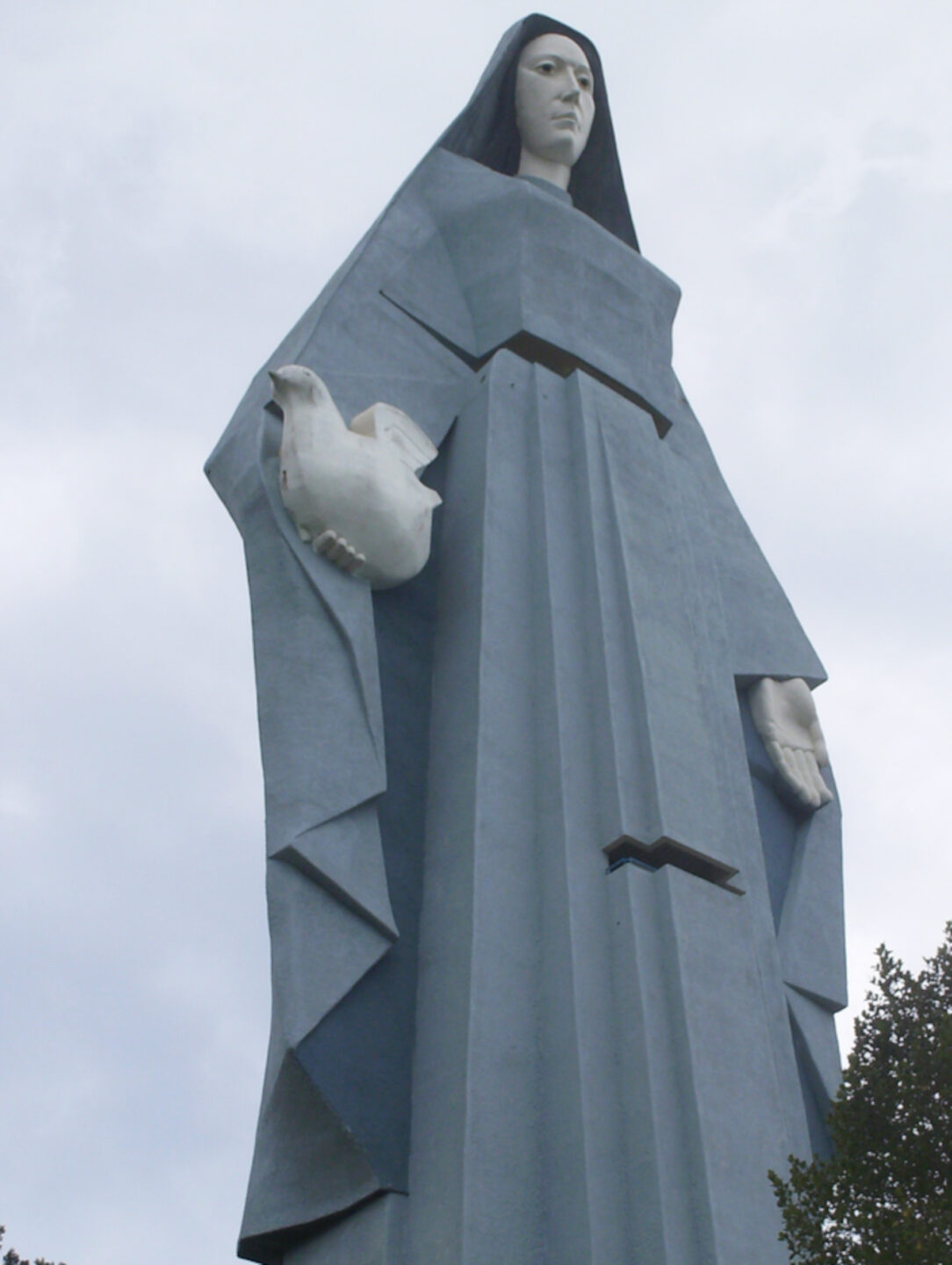Die Jungfrau des Friedens (Virgen de la Paz) im venezolanischen Trujillo ist gesamt 47 Meter hoch.