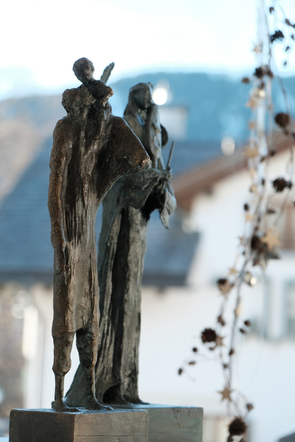 Bronzeskulptur von Schwester Anita Derungs vom Kloster Ilanz