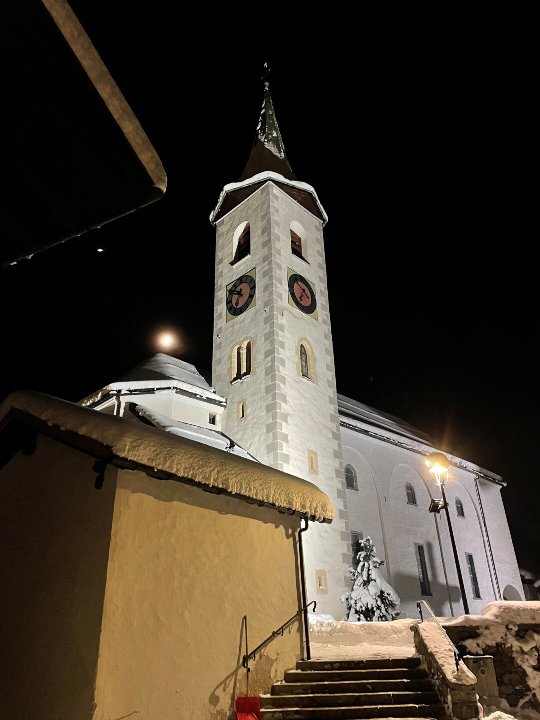 Pfarrkirche von Kippel im Lötschental.