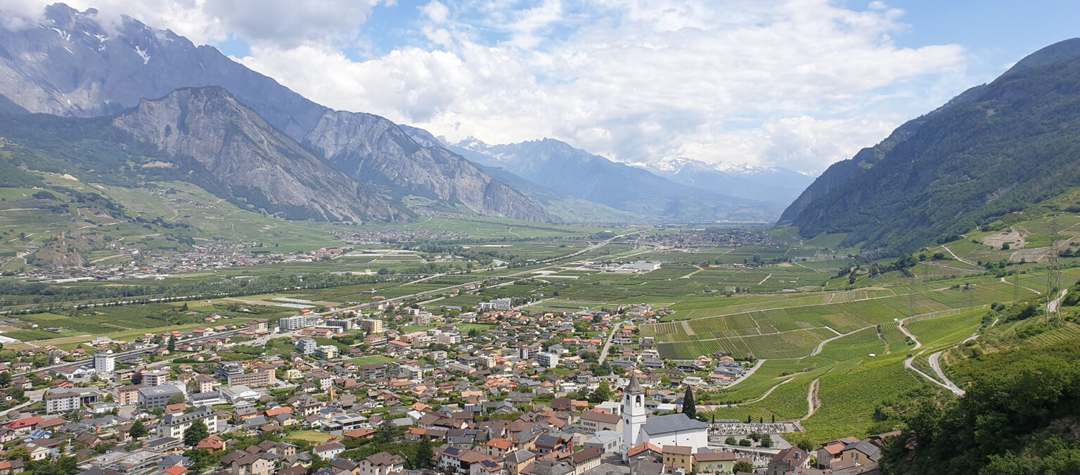 Blick auf die Gemeinde Fully im Unterwallis. | Bernard Hallet