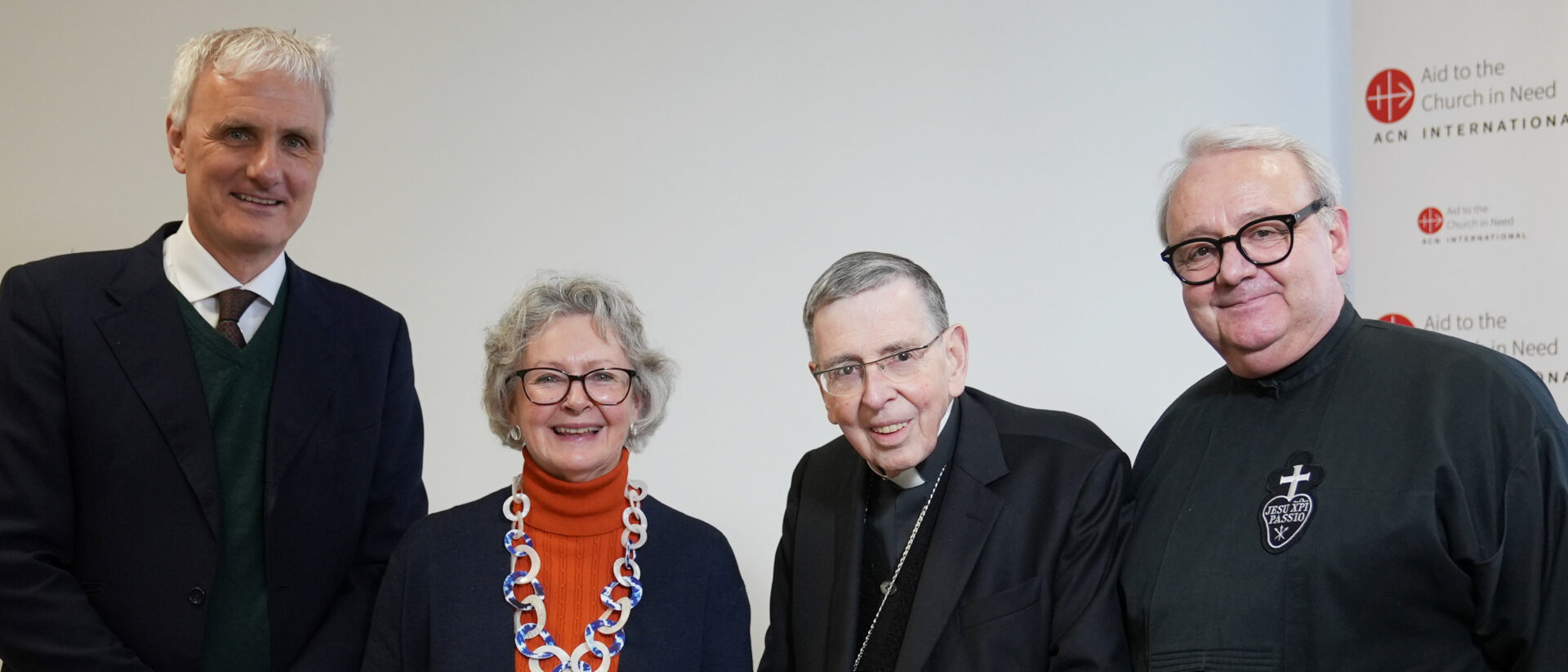 Traut vereint (von links): Ferdinand Habsburg, Regina Lynch, Kardinal Kurt Koch und Pater Anton Lässer.