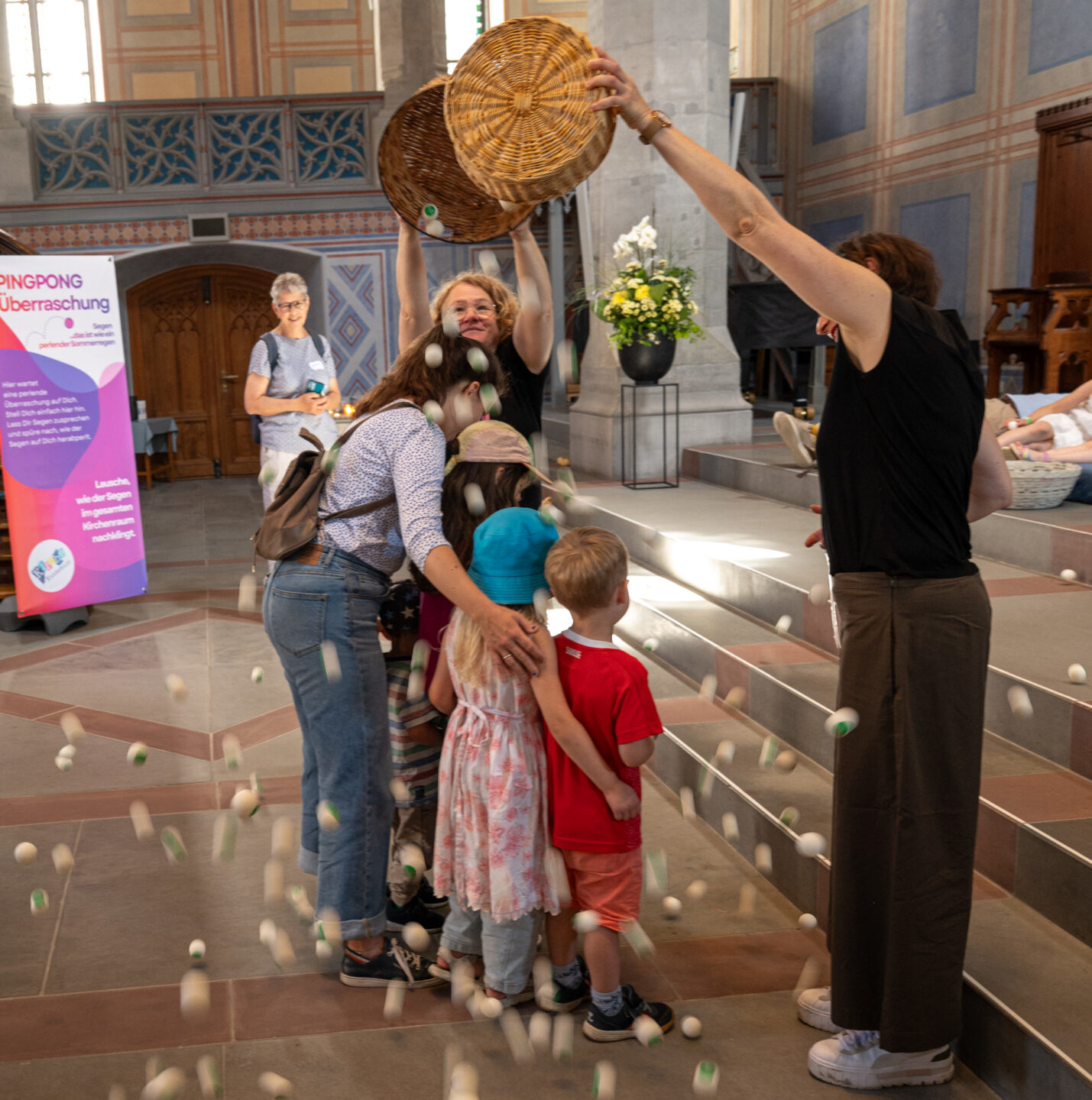 Segen für die Kleinen in der Laurenzenkirche