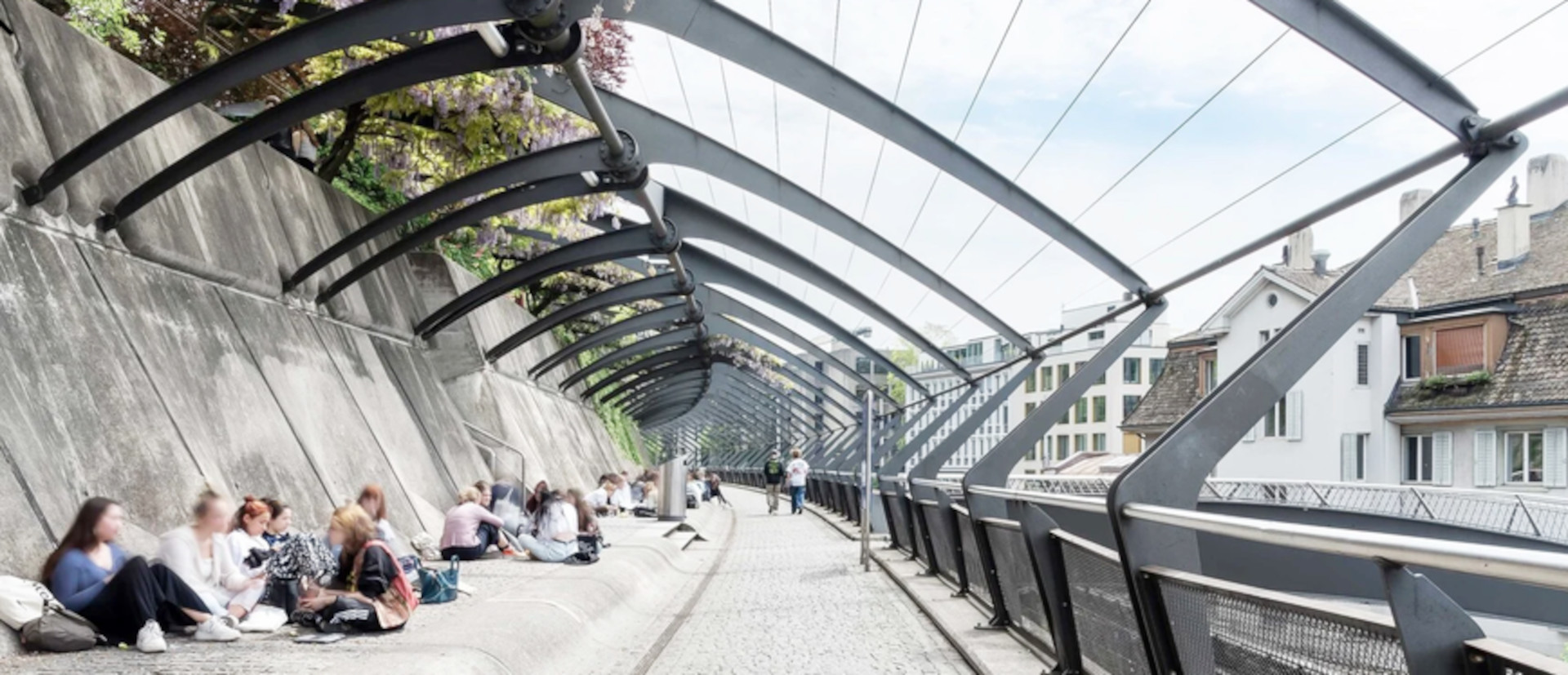 Der Bahnhof Stadelhofen in Zürich ist ein Entwurf des weltberühmten Architekten Santiago Calatrava.