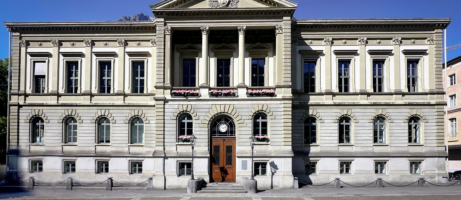 Rathaus in Glarus, Sitz der Glarner Regierung | Darko Cetojevic